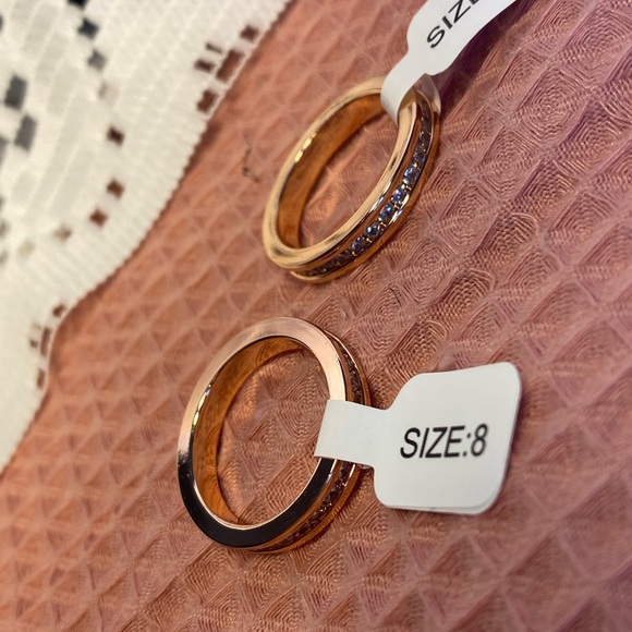 NWT ROSE GOLD WITH ETERNITY CLASSIQUE RING WITH STONES Size 8 or 9 - Picture 5 of 7